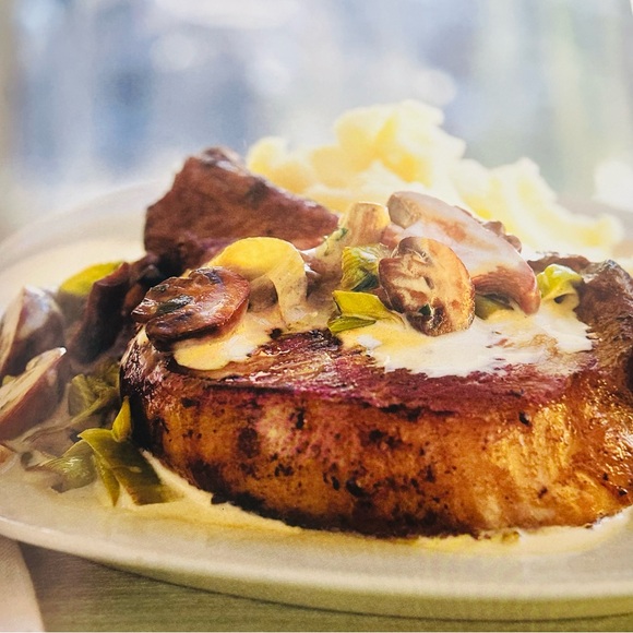 Williams-Sonoma Essentials of Slow Cooking Hardcover Cookbook Recipe Book - Picture 13 of 14